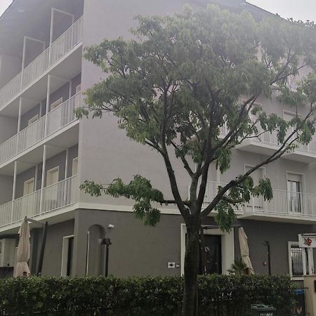 Hotel Villa Platani ريتشوني المظهر الخارجي الصورة